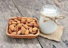 mleko-migdalowe