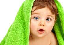 niemowle-z-recznikiem