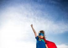 chlopiec-w-przebraniu-supermana