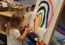 Zajęcia plastyczne dla dzieci w klubie Zwalcz Nudę