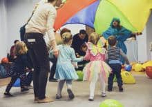 Żłobek Artystyczny - pierwsze relacje z rówieśnikami